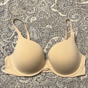 Victoria's Secret Cream Bra